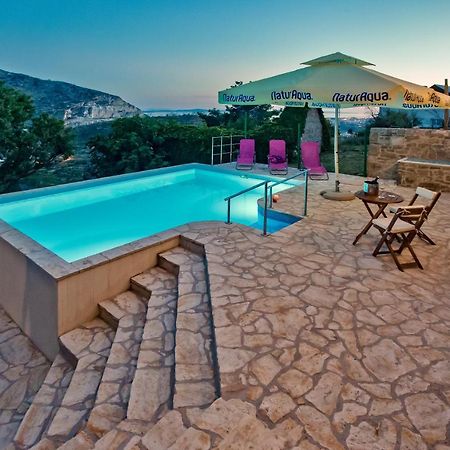 Villa Don Dan Žrnovnica エクステリア 写真