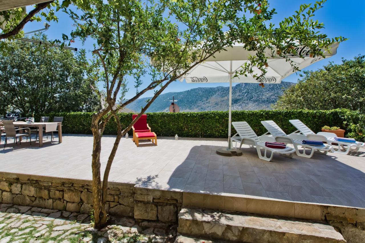 Villa Don Dan Žrnovnica エクステリア 写真