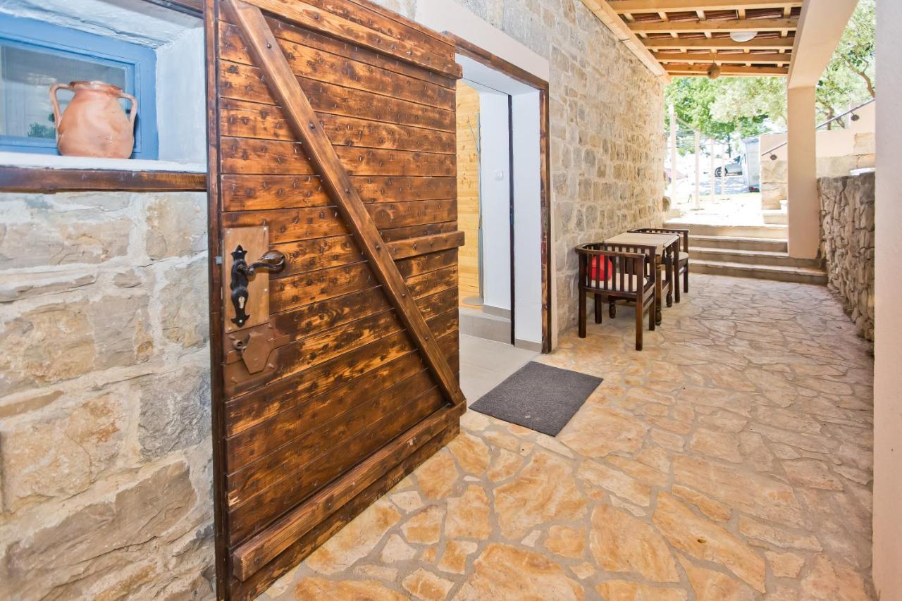 Villa Don Dan Žrnovnica エクステリア 写真